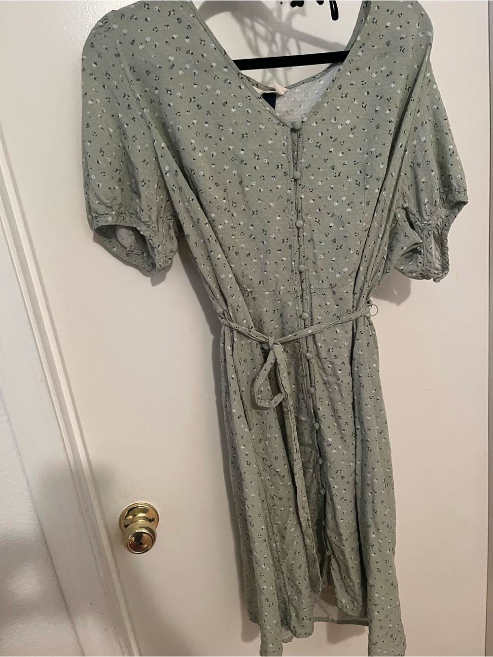 Universal Thread Sage Green Floral Midi Dress with Tie Waist
